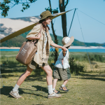 بسته‌بندی سبک و قابل حمل تشک بادی دو‌نفره ۲۵ سانتی‌متری